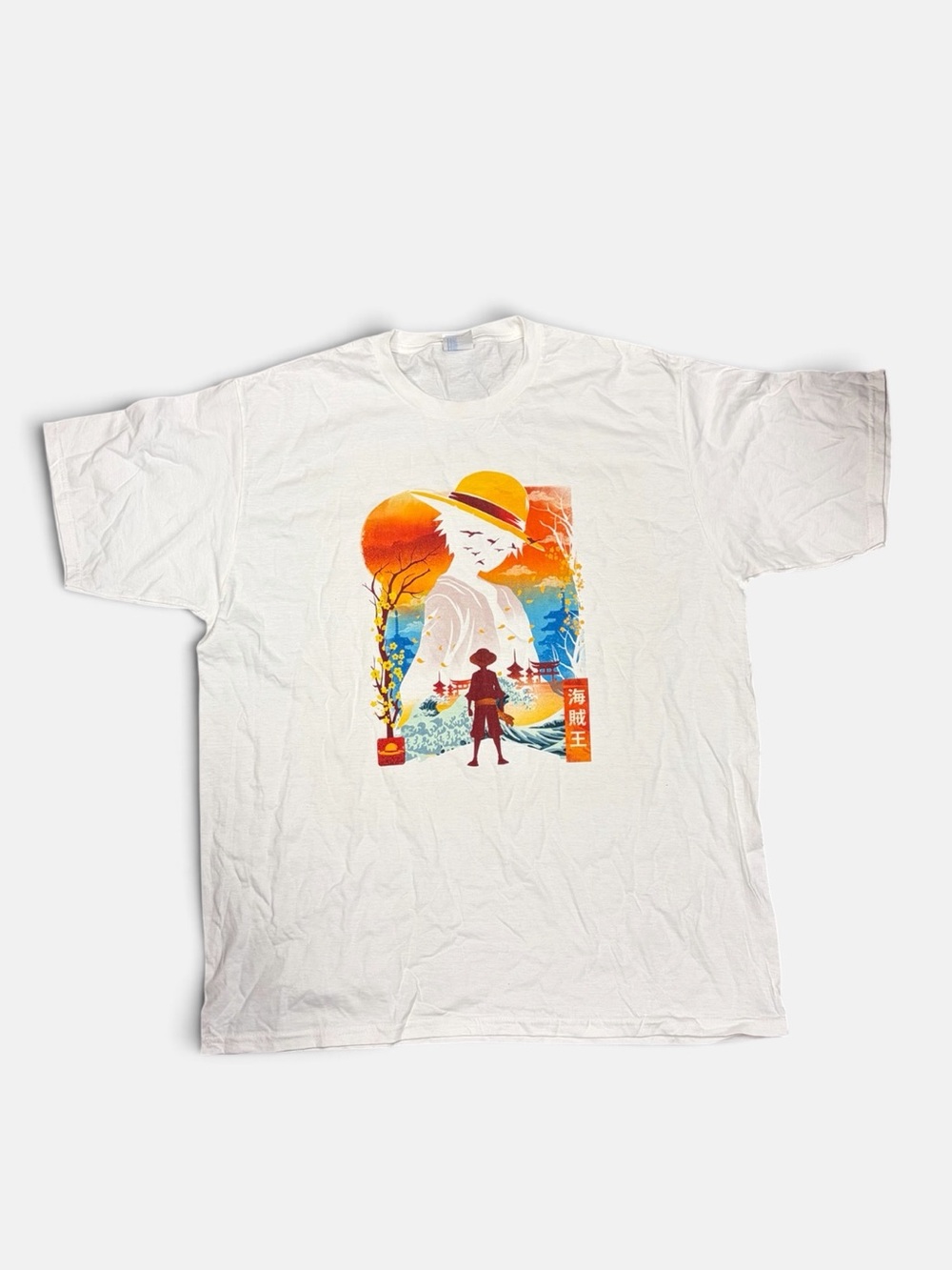 White One Piece Anime Graphic Men’s T‑Shirt with Sunset Anime Print